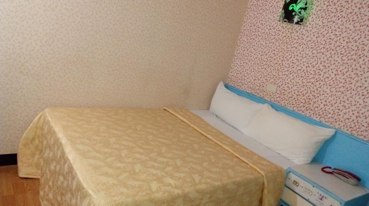 Reui Chung Hotel Kaohsiung Exteriör bild